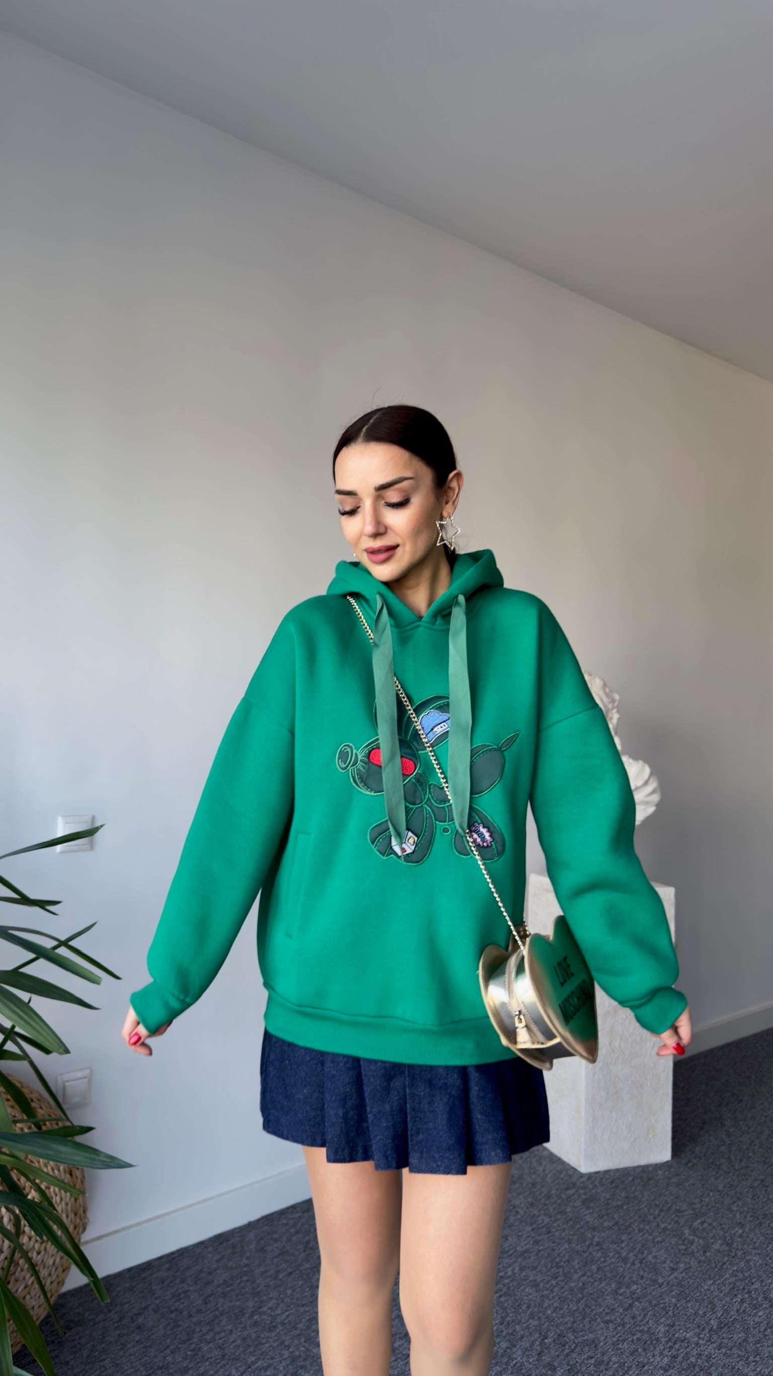 Tws Model Önü İşlemeli Şardonlu Yeşil Sweat