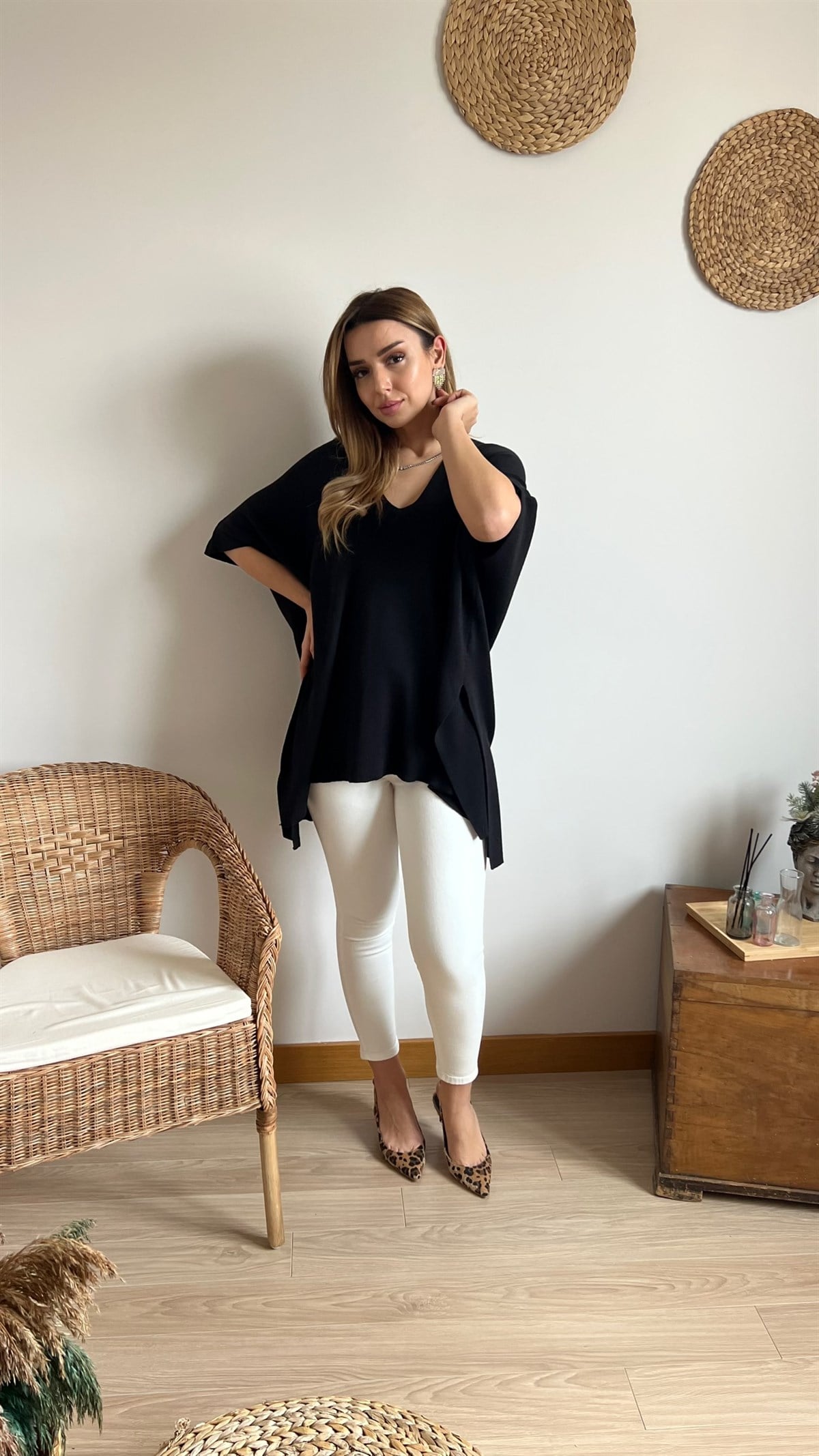 Yırtmaçlı V Yaka Salaş Triko