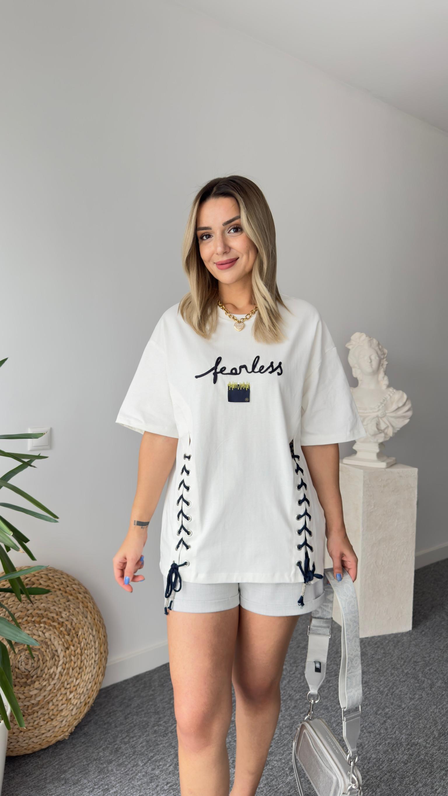 Bağcık Detaylı Tasarım Beyaz Tshirt