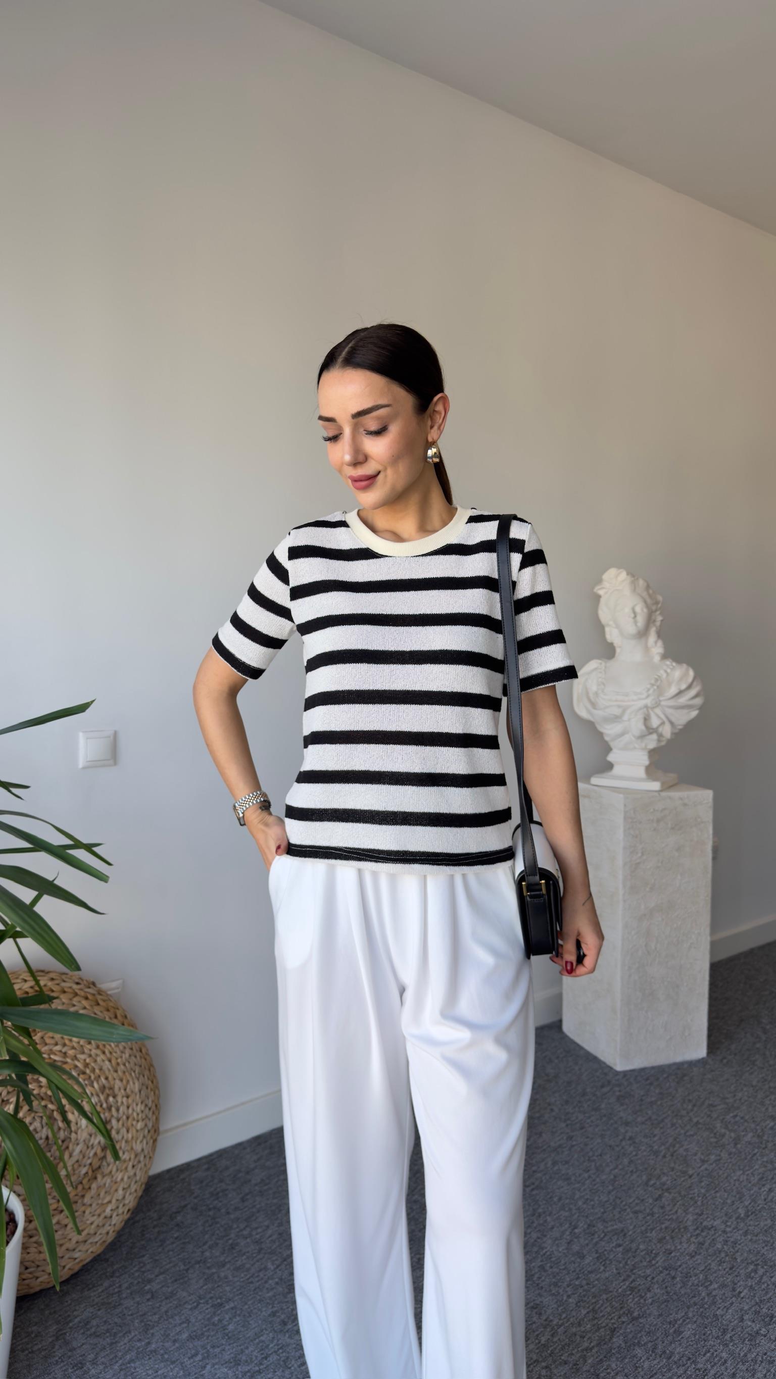 Yaka Ribanalı Çizgili Massi Bluz