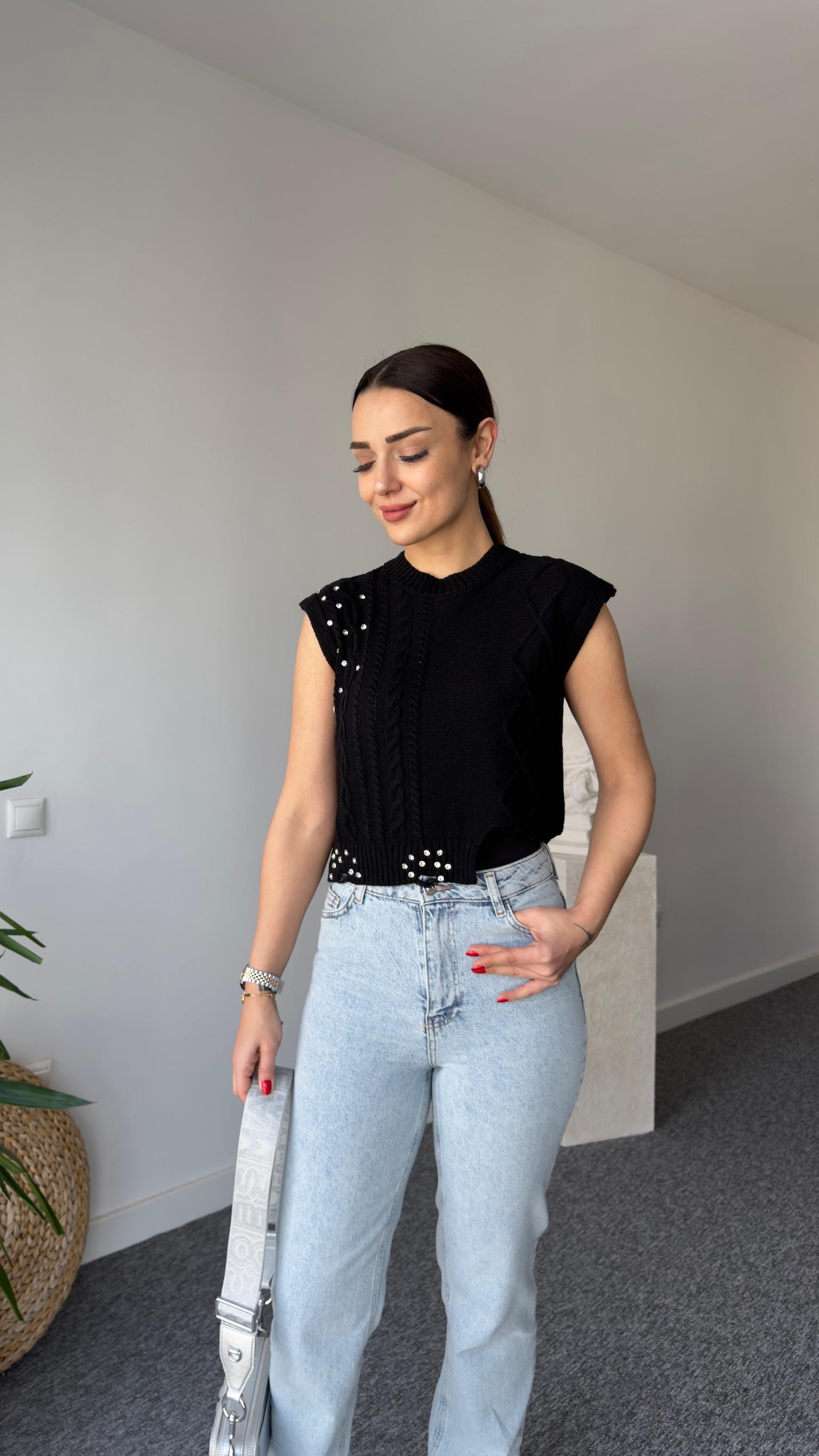 Orj Marka Taş Detaylı Siyah Süveter