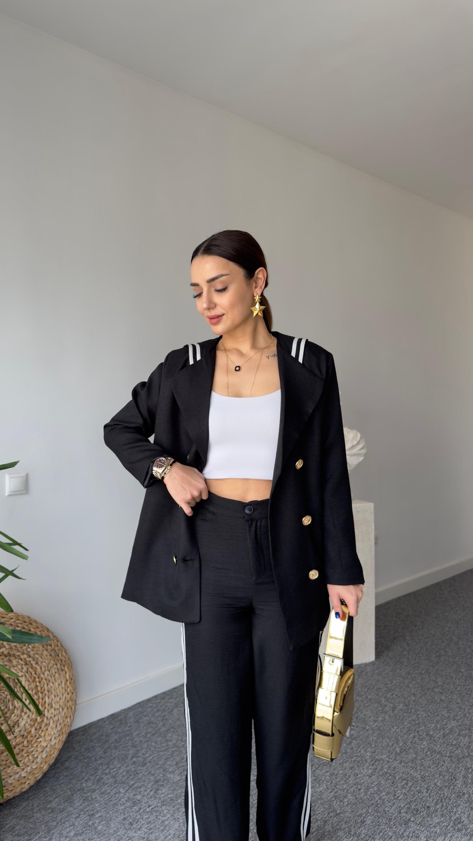 Dell Marka Model Siyah Takım