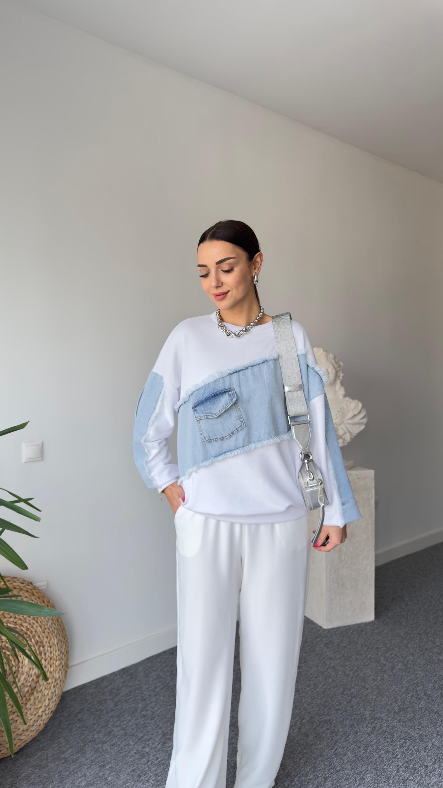 Moren Asimetrik Kotlu Beyaz Sweatshirt