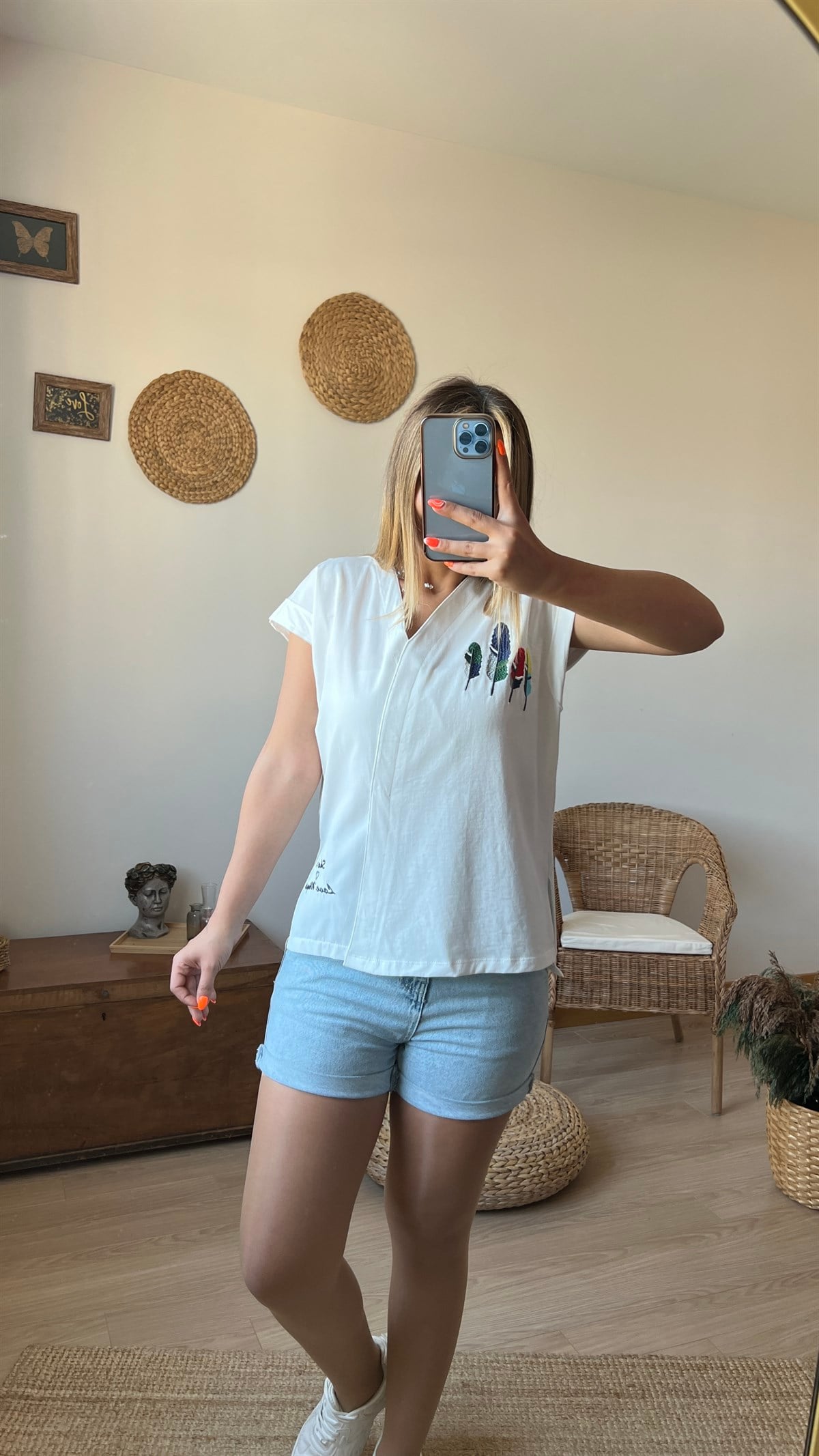 Poplin Detaylı Nakışlı Beyaz Tshirt