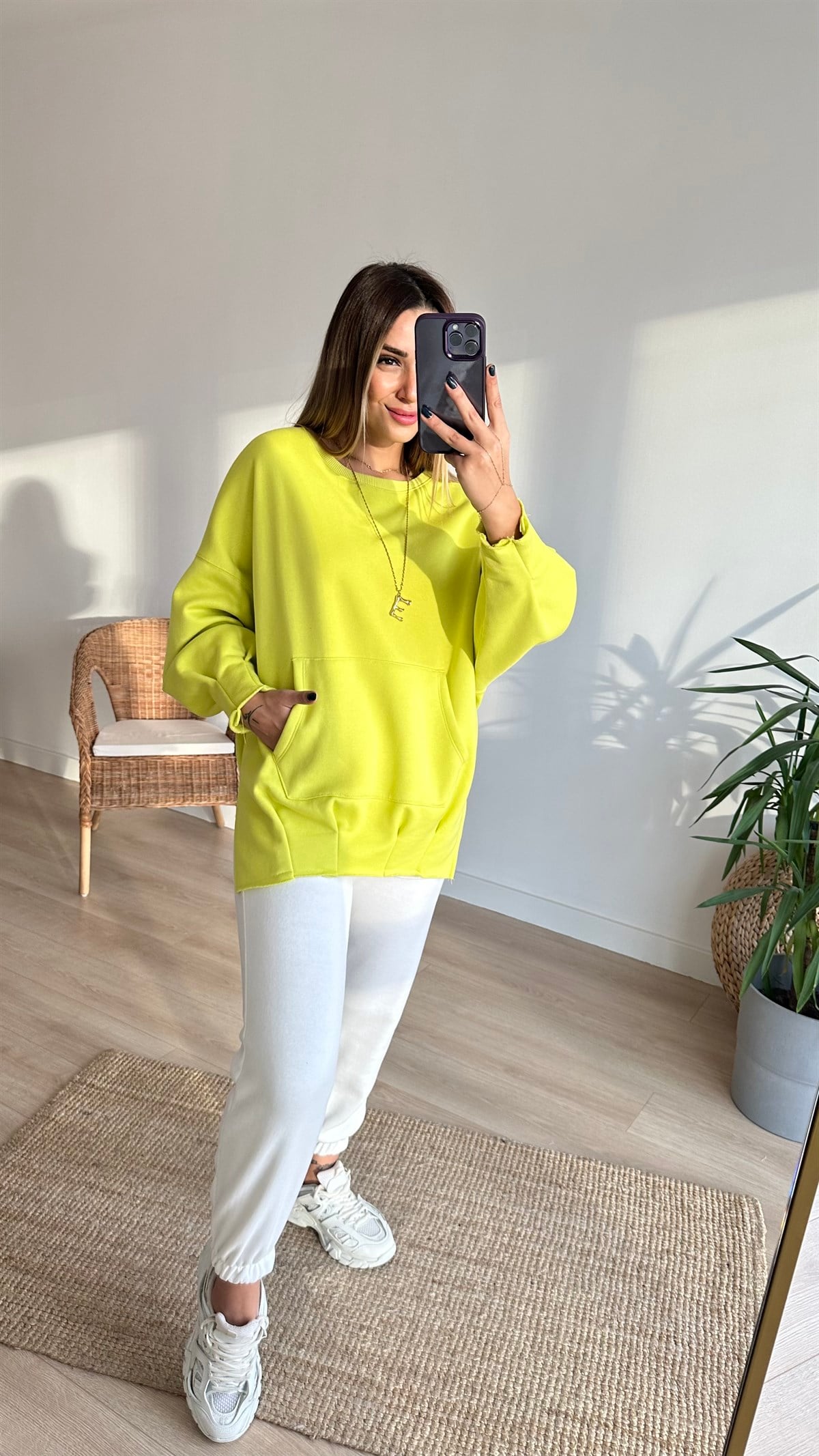 Pileli Yanları Yırtmaçlı Yeşil Sweat