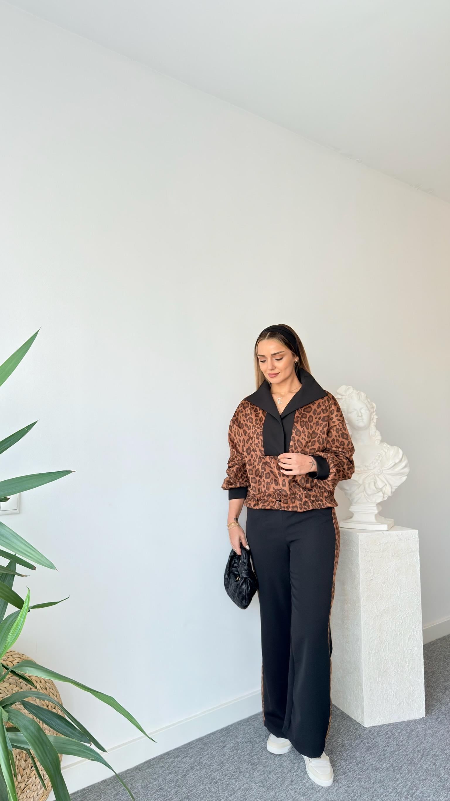 Niran Leopar Detaylı Sweat Pantolon Takım