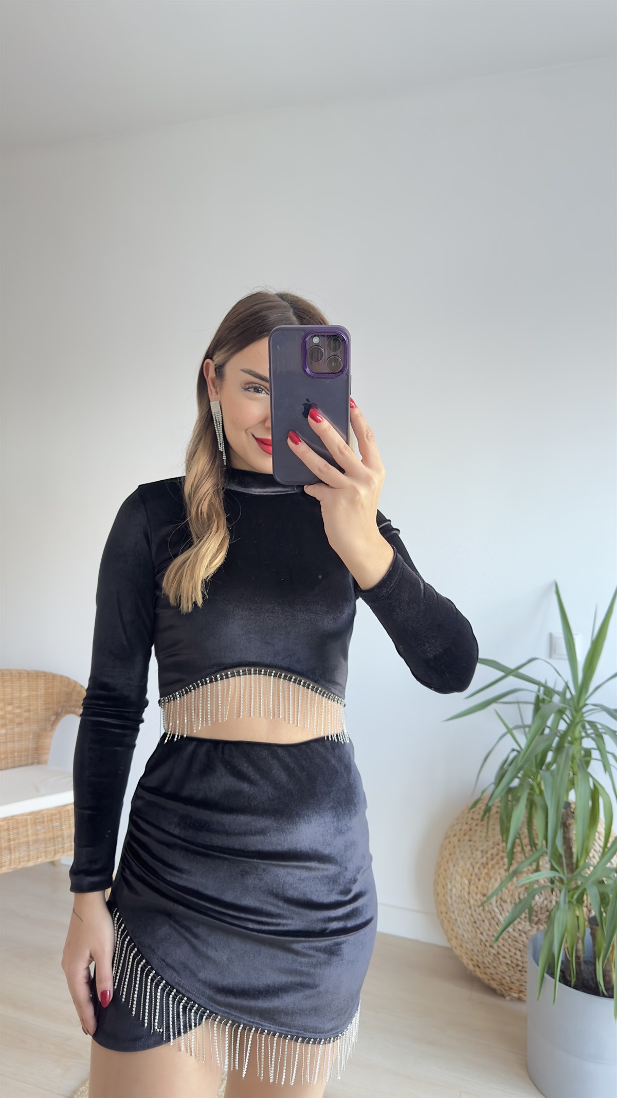 Taş Detaylı Kadife Bluz