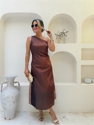 Nişantaşı Butik SIRT DETAY YEŞİL KAHVE DESENLİ ELBİSE