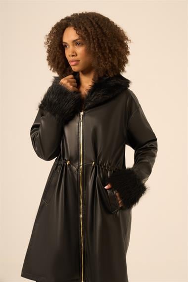 FTZ Women Kadın Kürk Yaka Deri Kaban  Siyah 31242