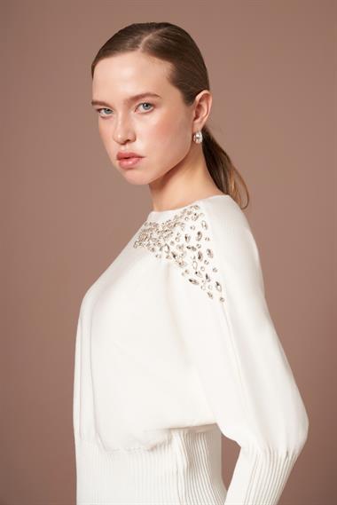 FTZ Women Kadın Beyoğlu İşlemeli Yarasa Kol Kazak  Ekru 25017