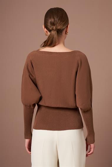 FTZ Women Kadın Beyoğlu İşlemeli Yarasa Kol Kazak  Kahve 25017