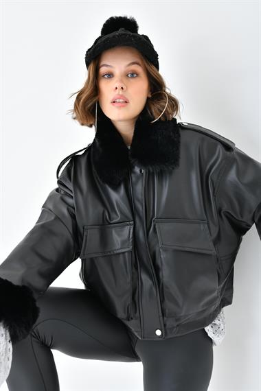 FTZ Women Kadın Kürk Detay Deri Kaban  Siyah RBN4073
