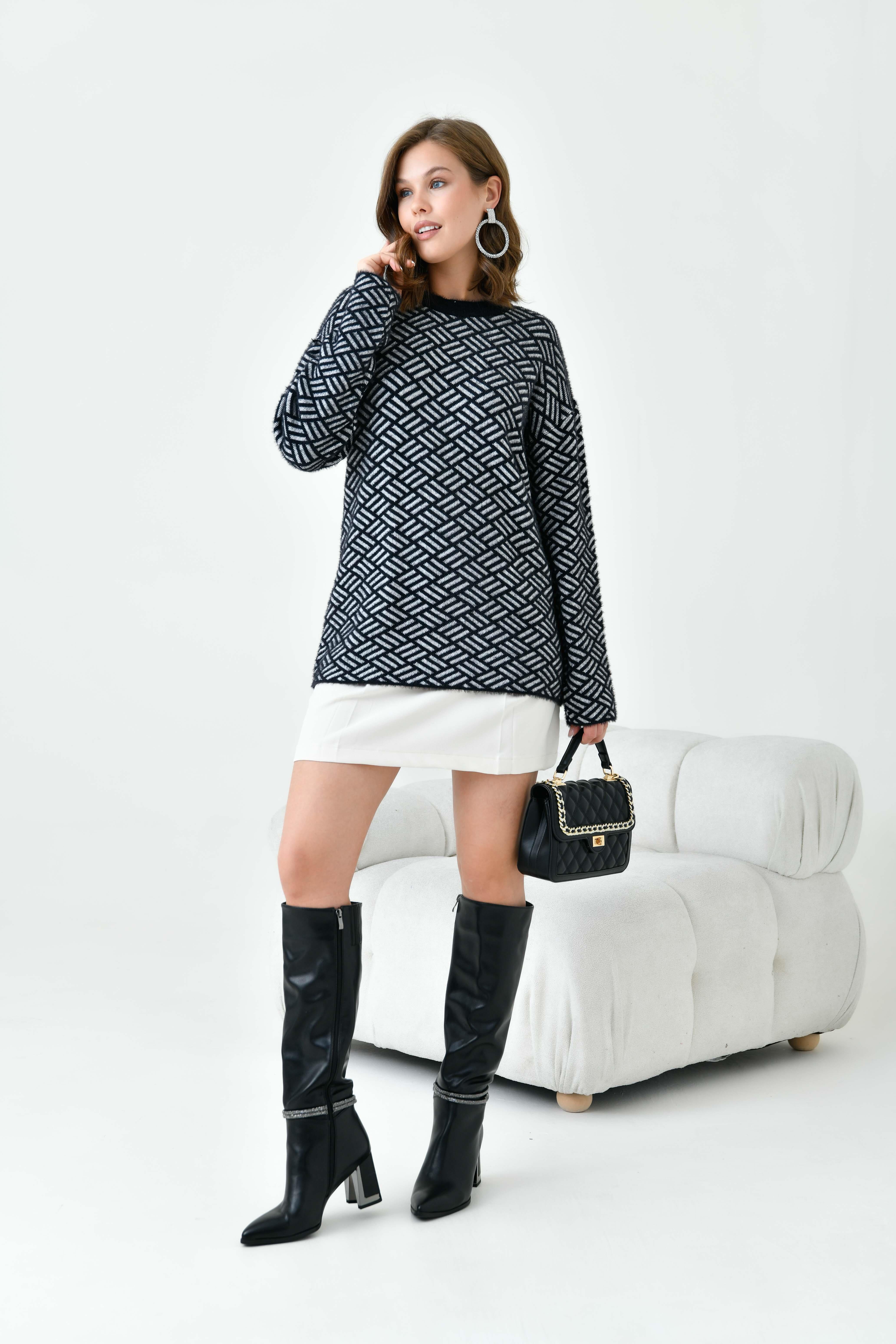 Ftz Kadın Çizgi Detaylı Kazak Siyah 20744