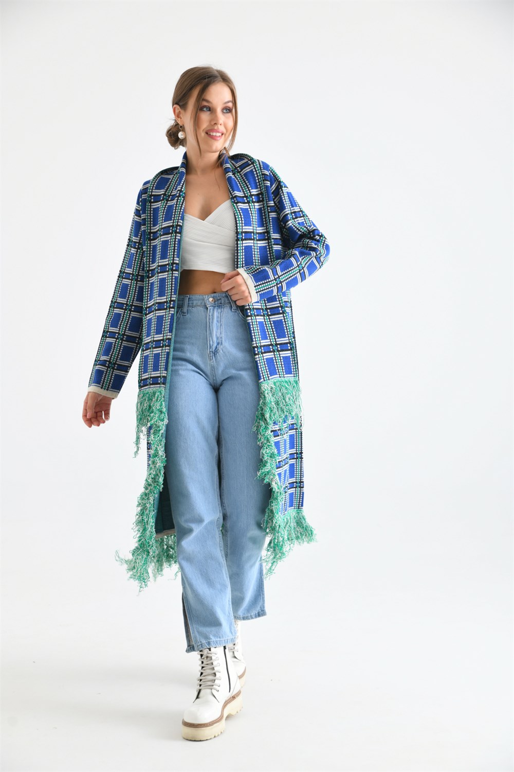 Püskül Detaylı Giy-Çık TAŞ