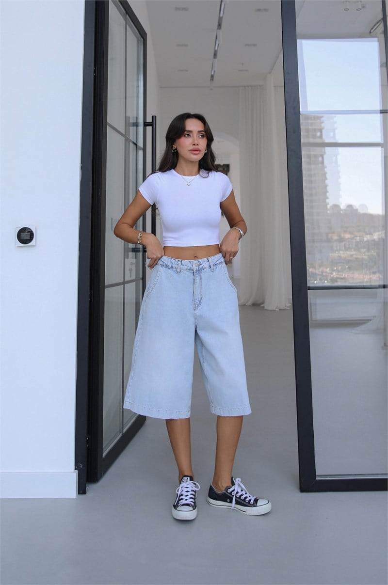 Buz Mavisi Yanları Cepli Kapri Denim Şort