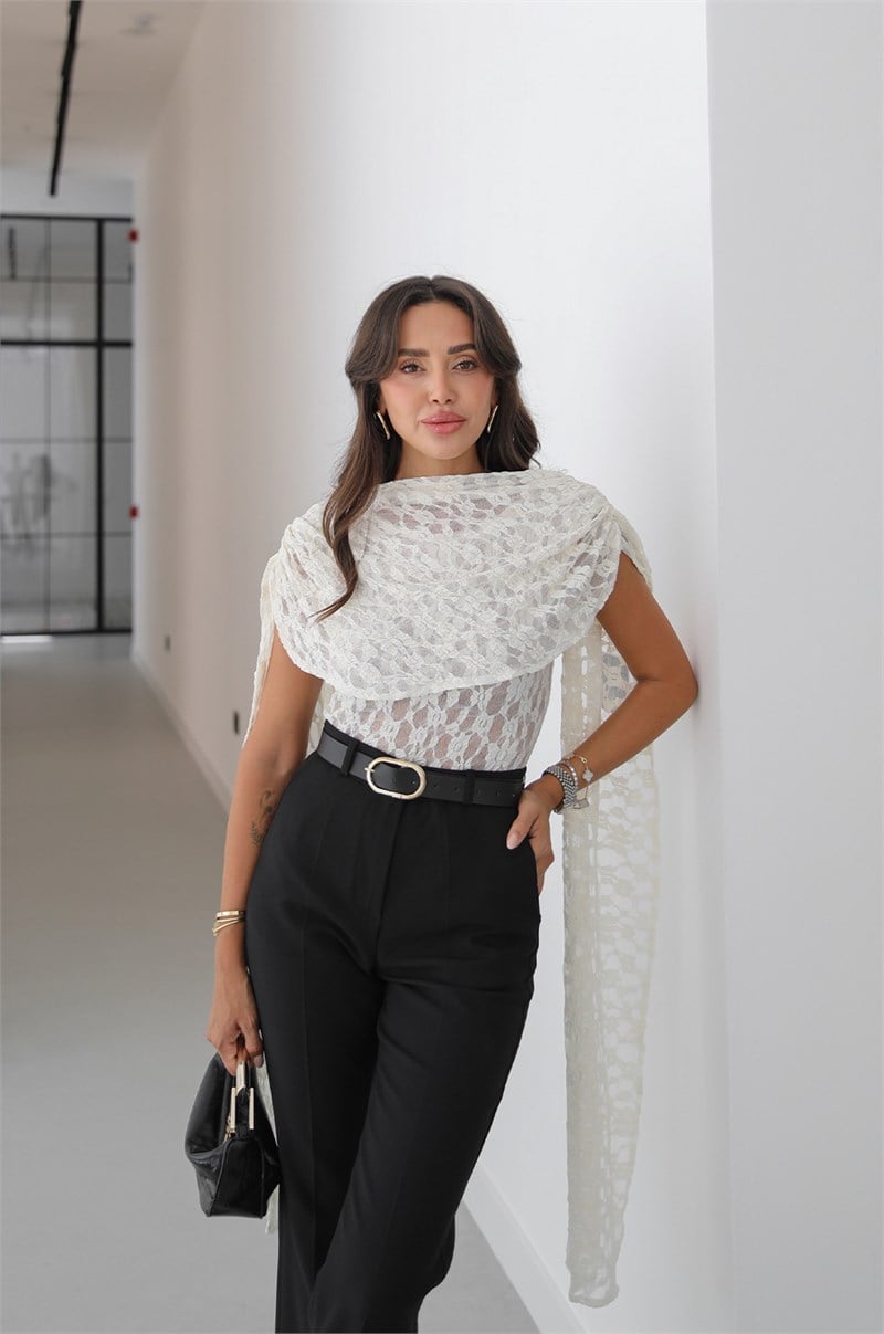 Ekru Pelerinli Dantel Bodysuit Bluz