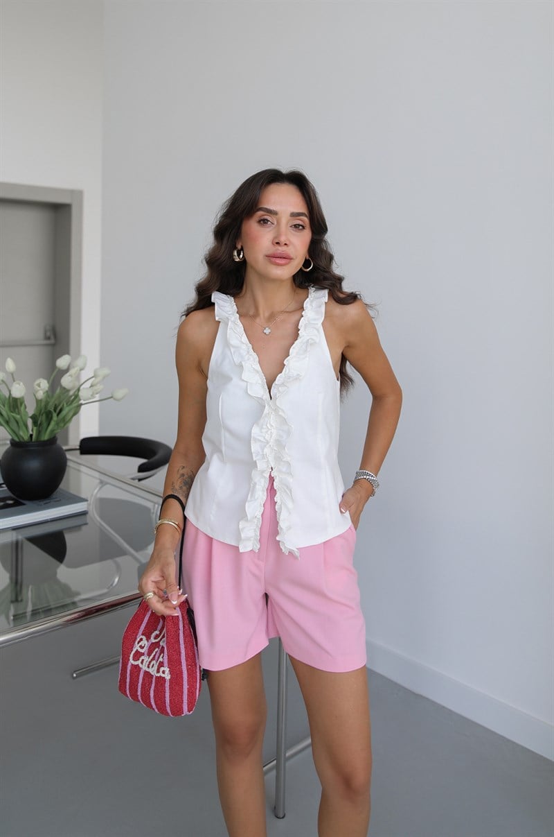 Ekru Yakası Ve Önü Fırfırlı Bluz