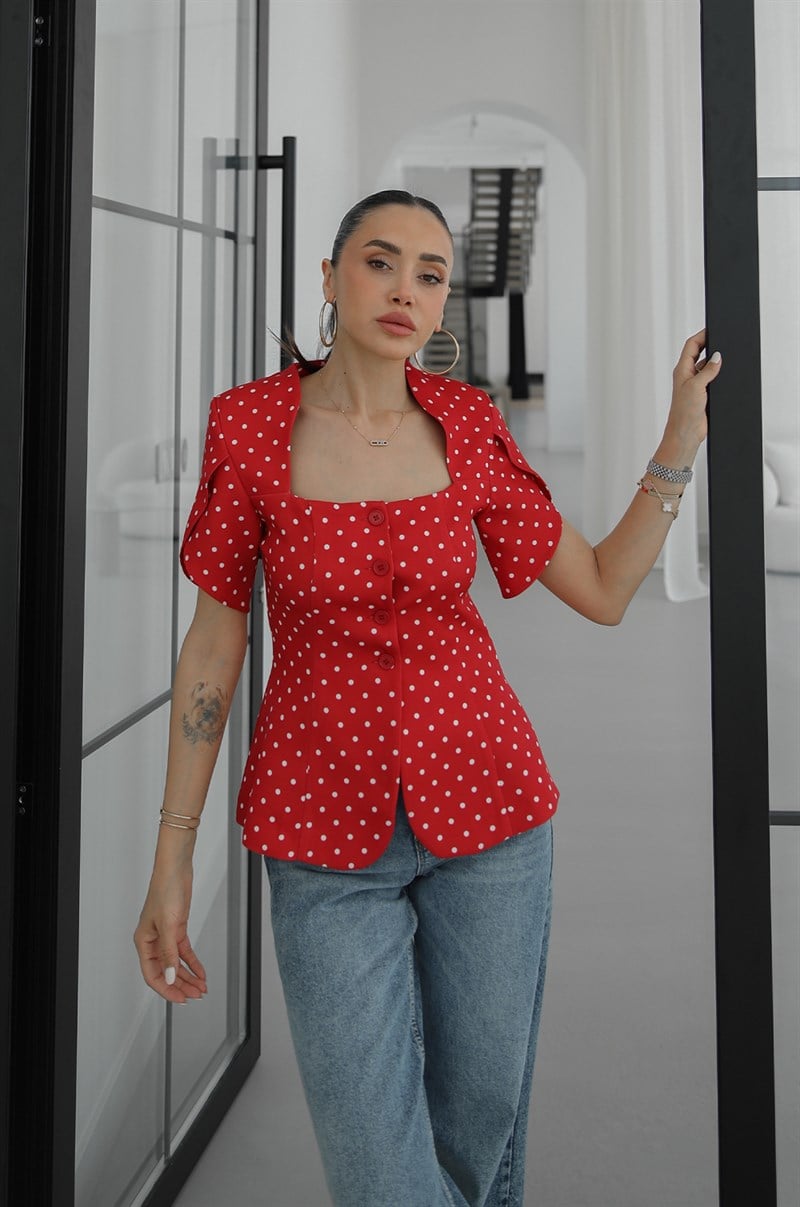 Kırmızı Puantiyeli Vatkalı Kare Yaka Bluz