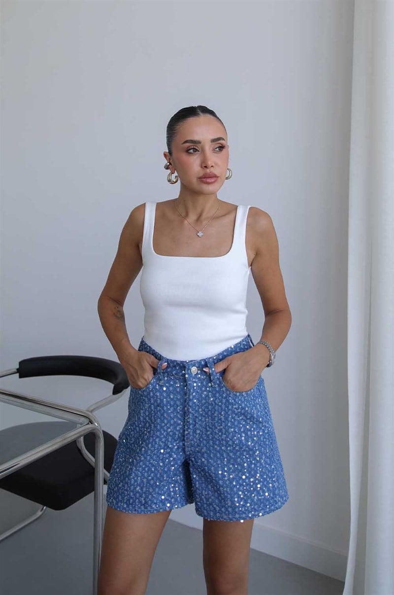 Koyu Mavi Pullu Denim Şort