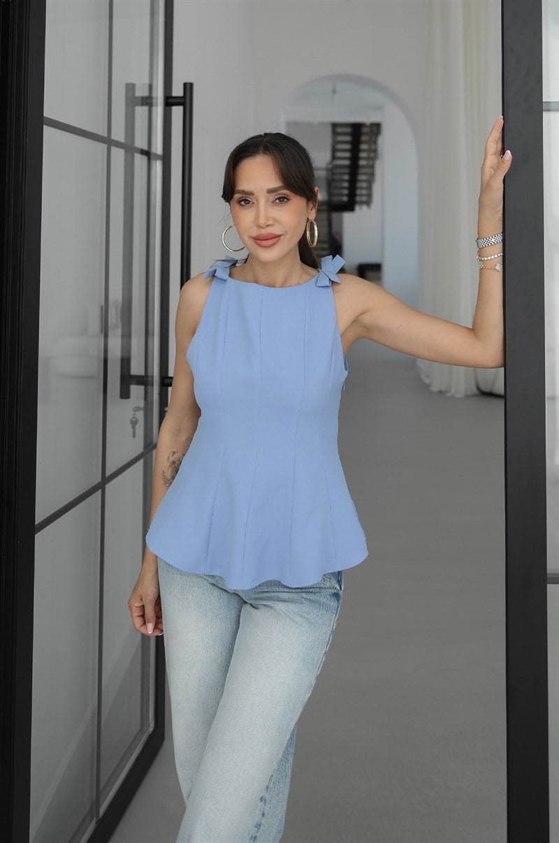 Mavi Askıları Fiyonklu Volanlı Bluz