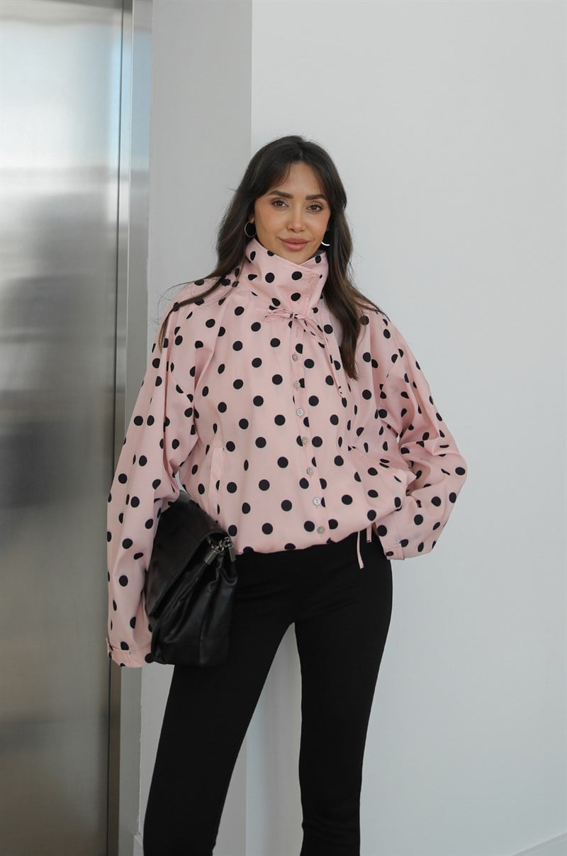 Pembe Hacimli Dik Yaka Puantiyeli Ceket