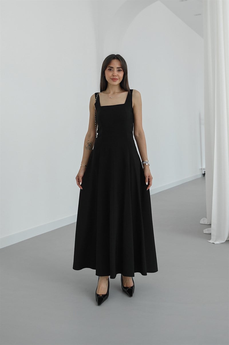 Siyah Sekiz Parçalı Kalın Askılı Elbise