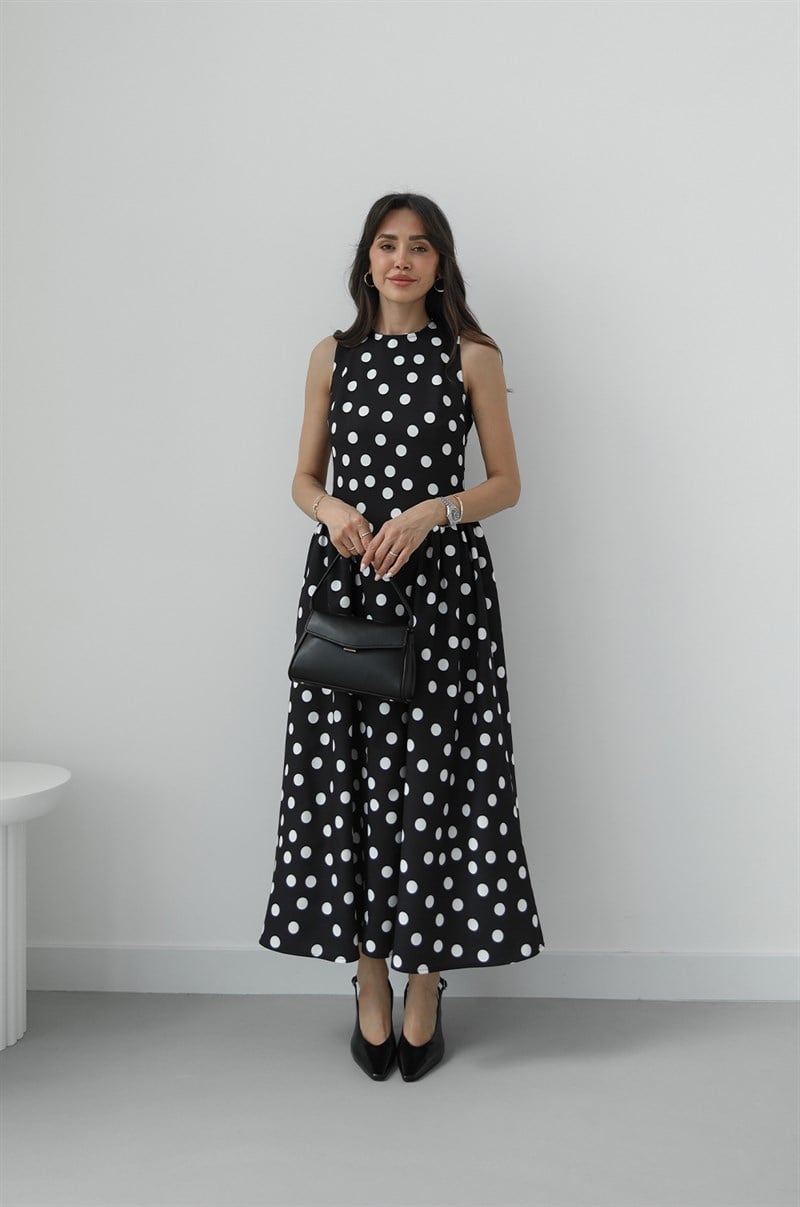 Siyah Sırt Dekolteli Puantiyeli Elbise