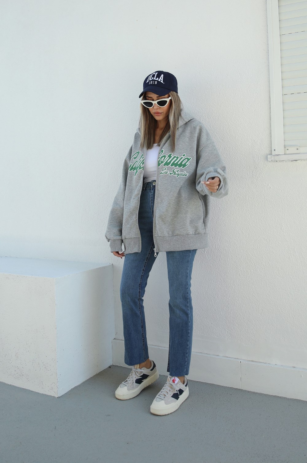 Gri California Baskılı Fermuarlı Kapüşonlu Sweatshirt · 3