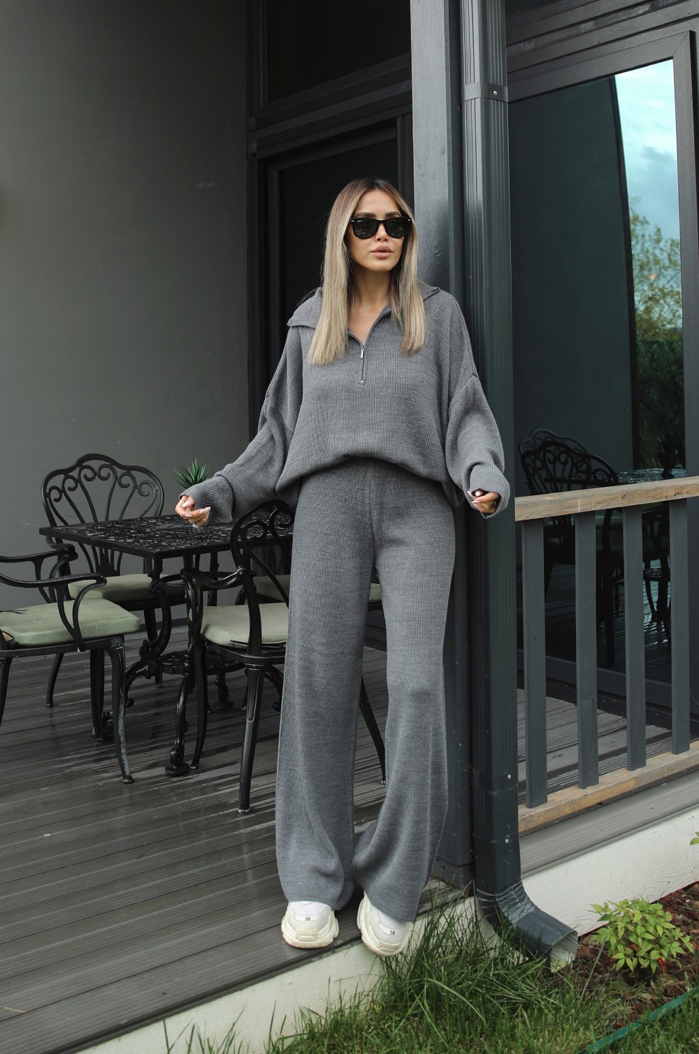 Gri Dik Yaka Fermuarlı Relax Triko Takım
