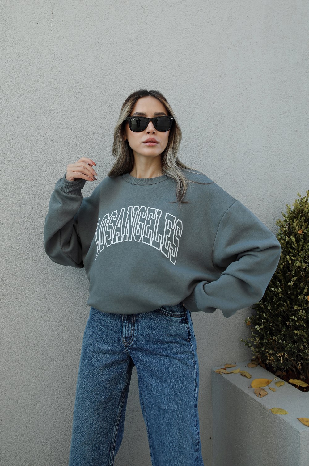 Koyu Gri Losangeles Baskılı Sweatshirt · 5