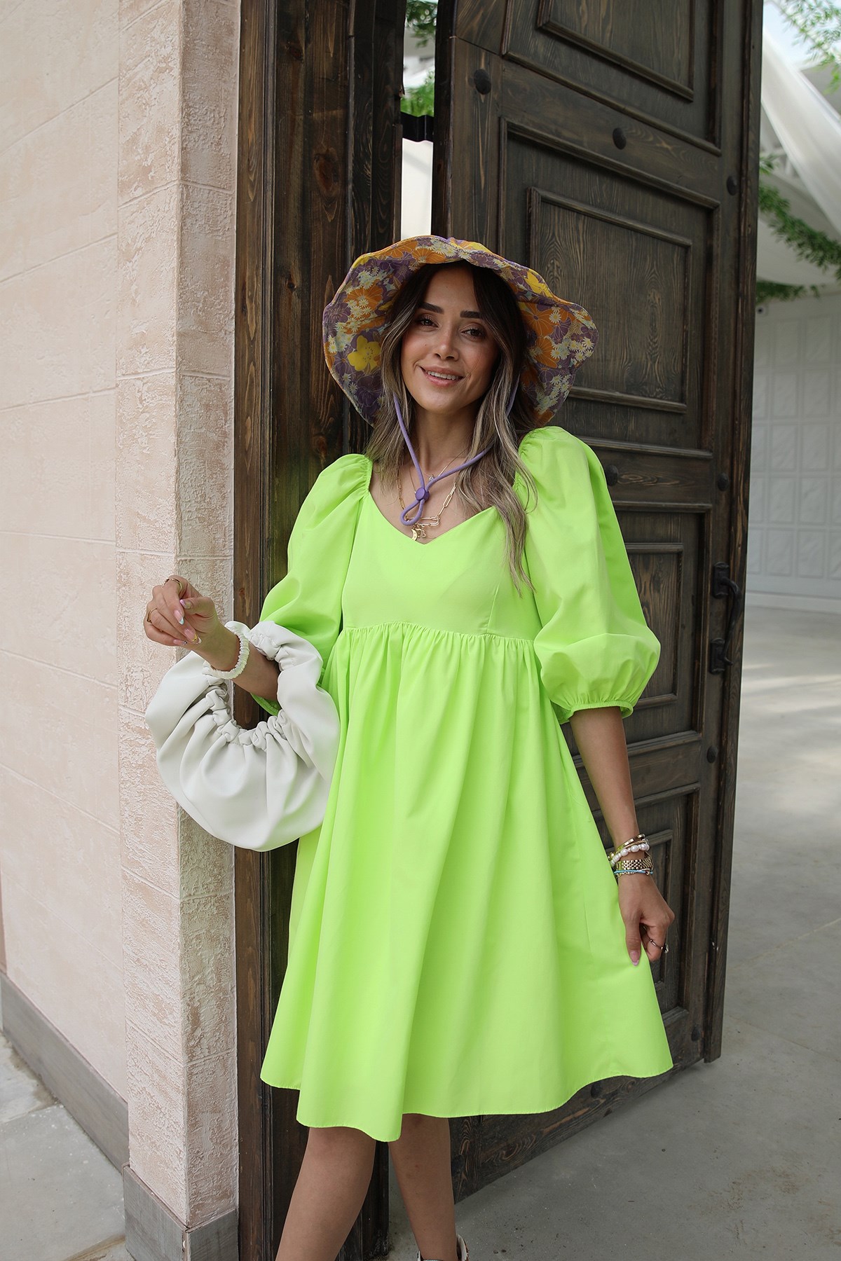Neon Yeşil Sırtı Gipeli Elbise Havoş'ta 89,00 TL