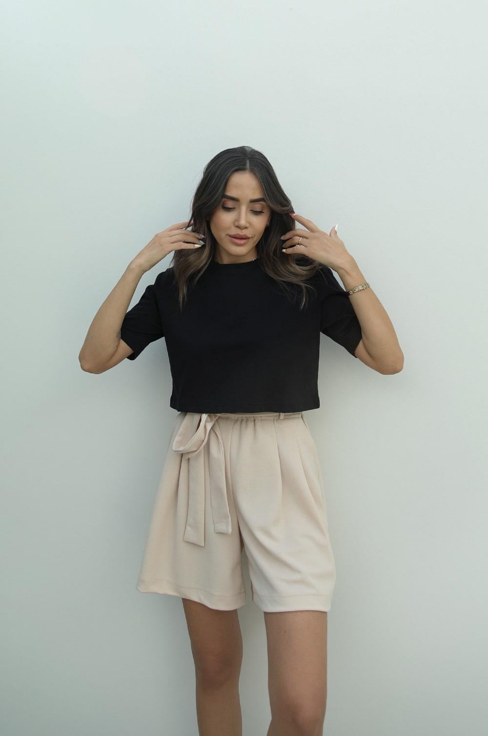 Siyah Carla Kısa Basic Tişört · 3