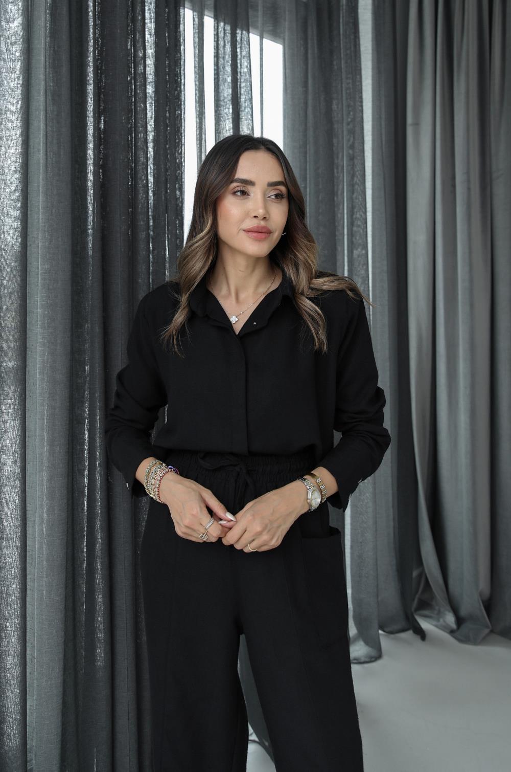 Siyah Yanı Cep Detaylı Pantolon Gömlek Takım · 3