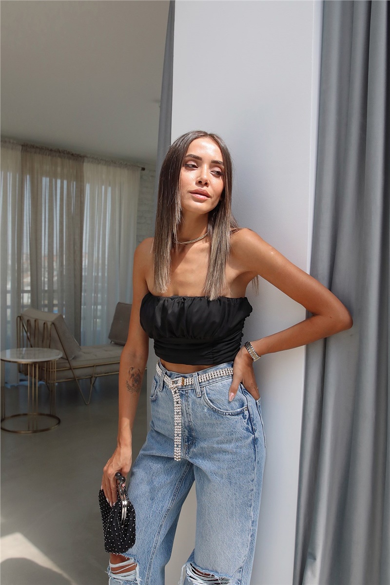 Siyah Önü Drapeli Straplez Crop 149,00 TL