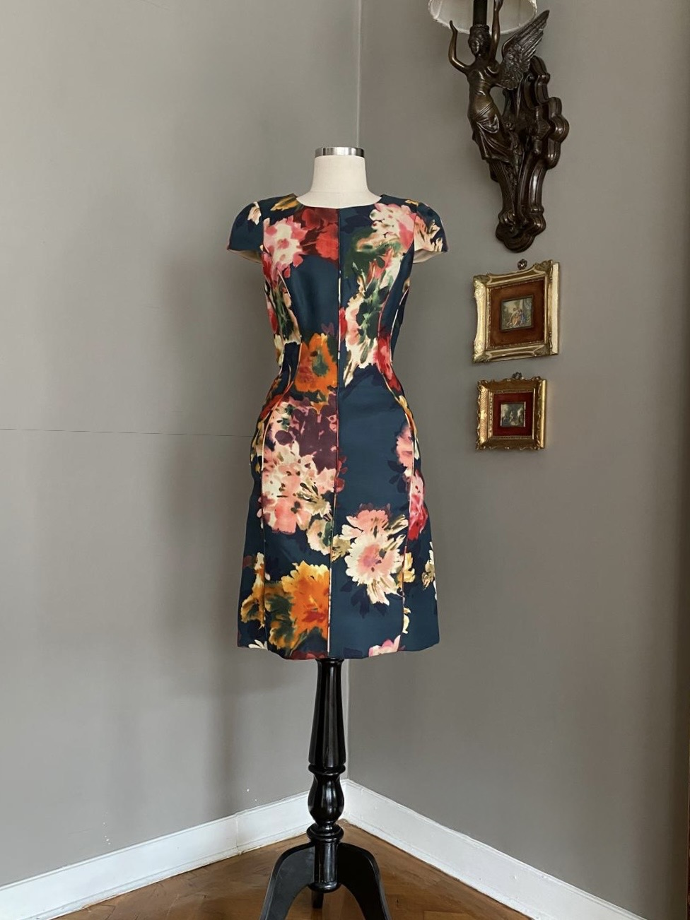 Çiçek Desenli Elbise