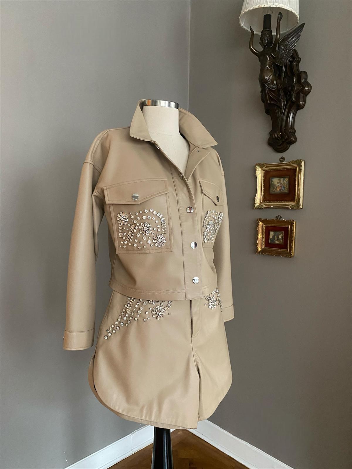 Deri Taş İşlemeli Crop Ceket