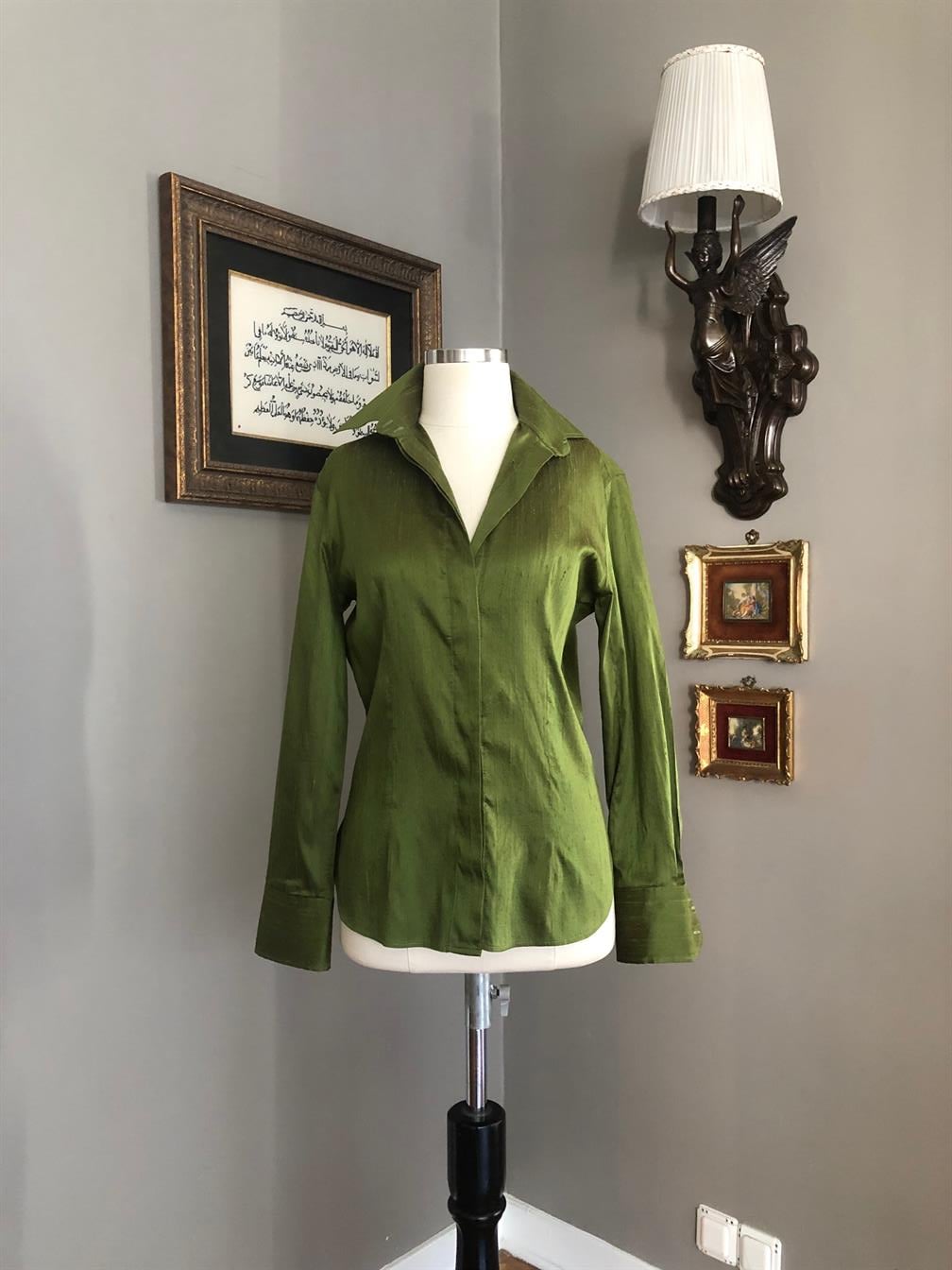 İpek Şantuk Gömlek