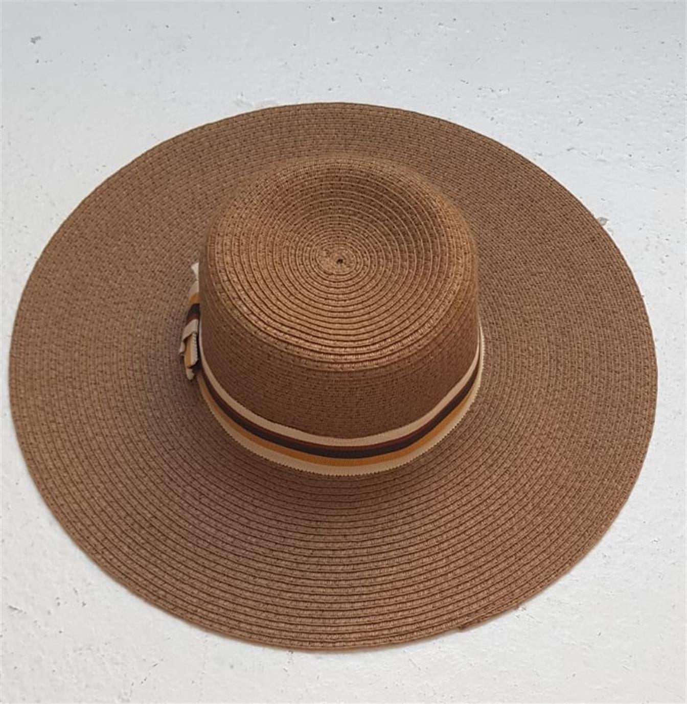 Örgü Hasır Şapka