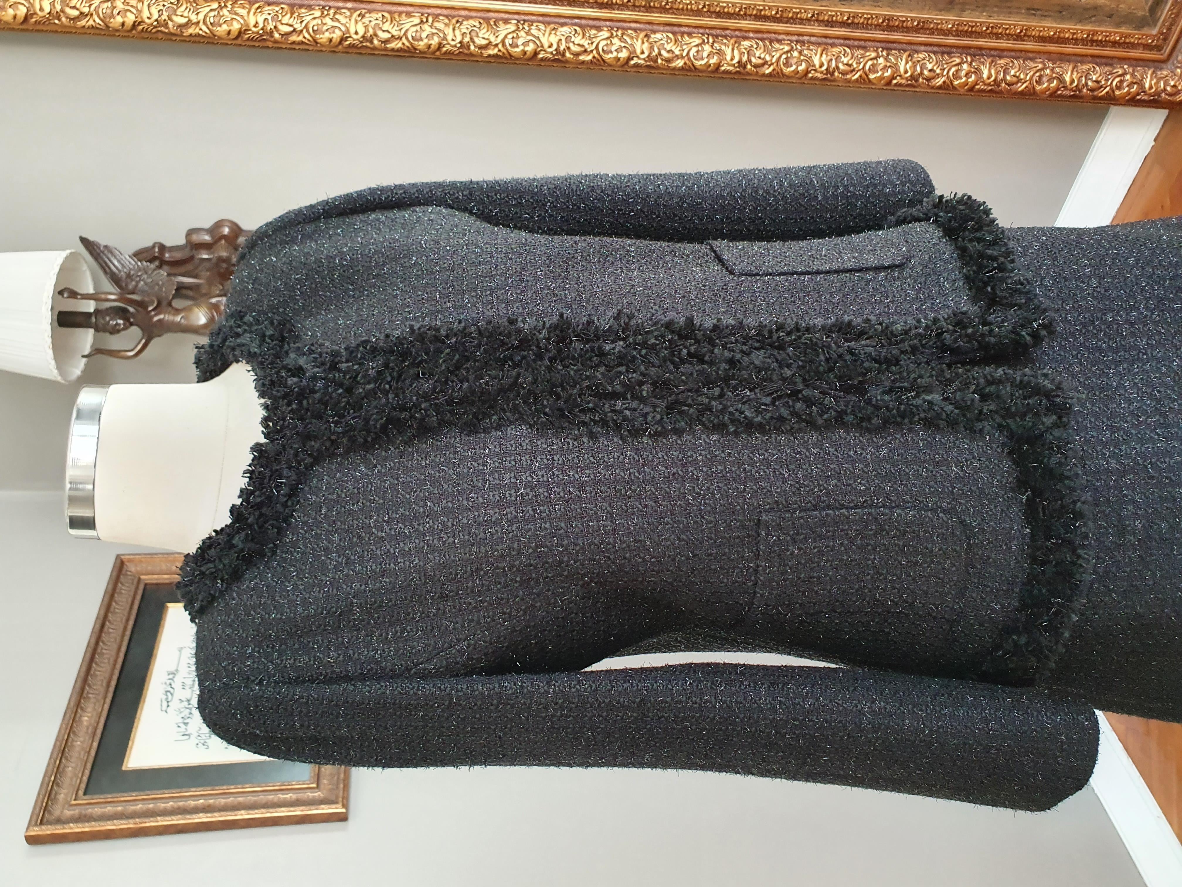 Püskülü Tüvit Ceket