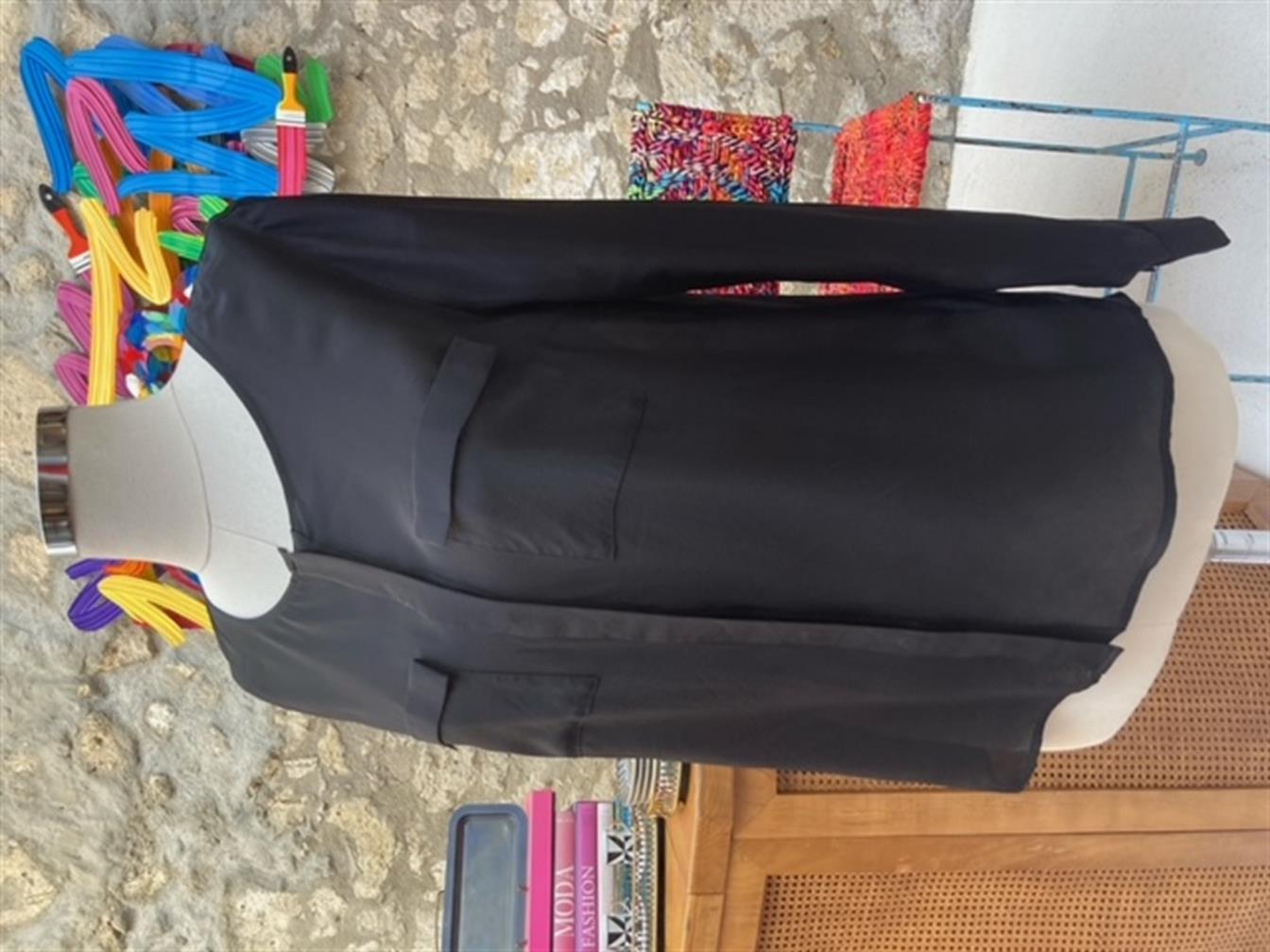 Uzun Kollu Cep Detaylı İpek Gömlek