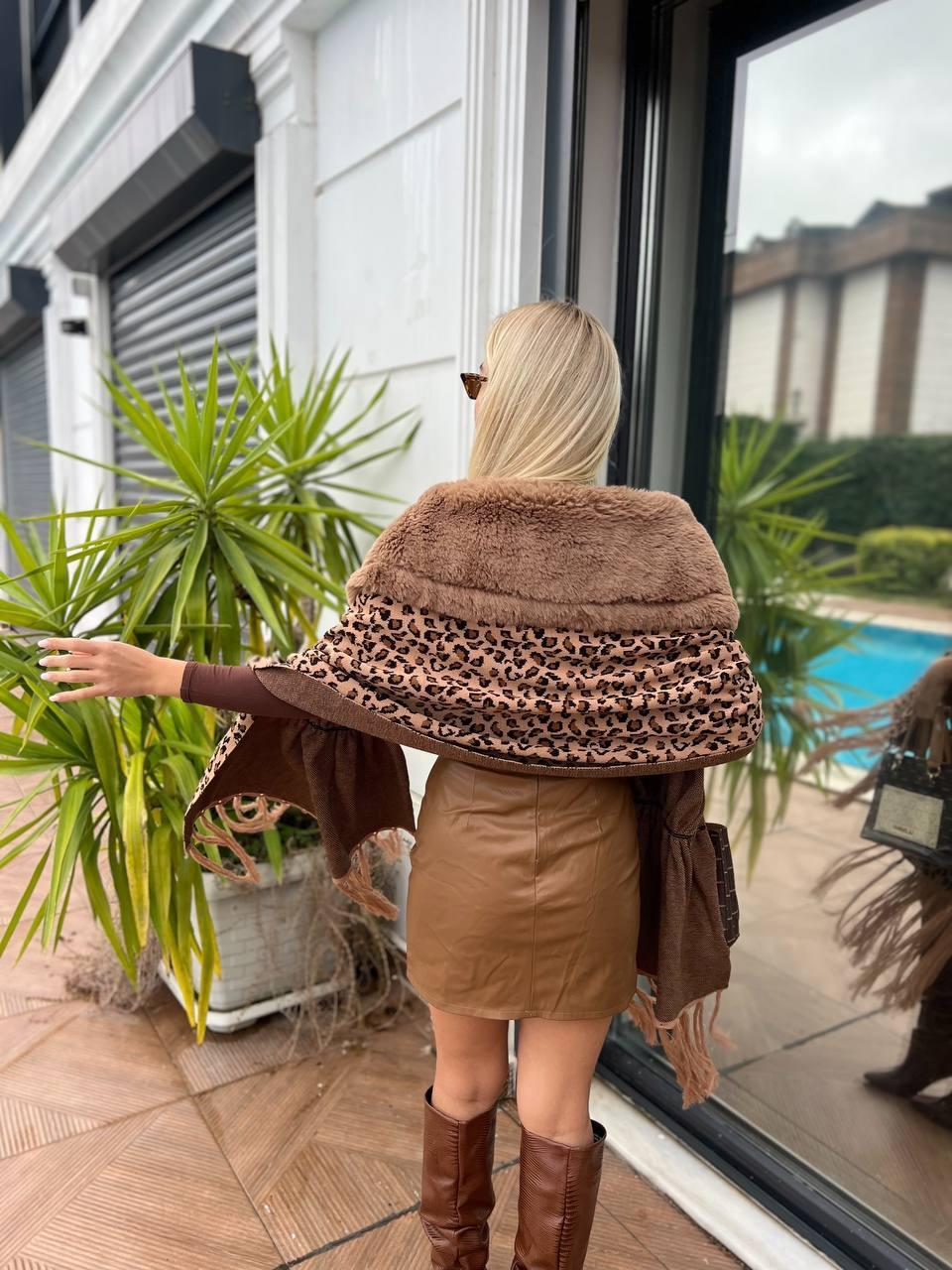 Yakası Kürklü Leopar Sezonsuz Triko Şal