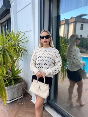 Yazlık Ajurlu Triko Bluz