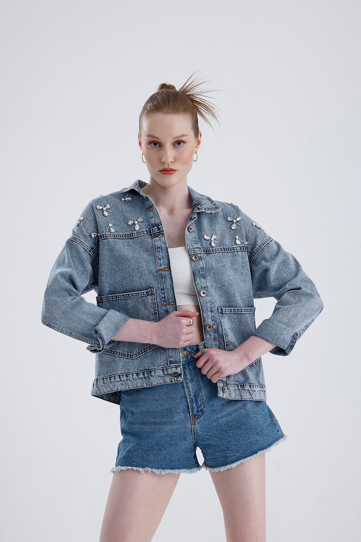 Omuzu Taşlı Çift Cepli Jeans Ceket