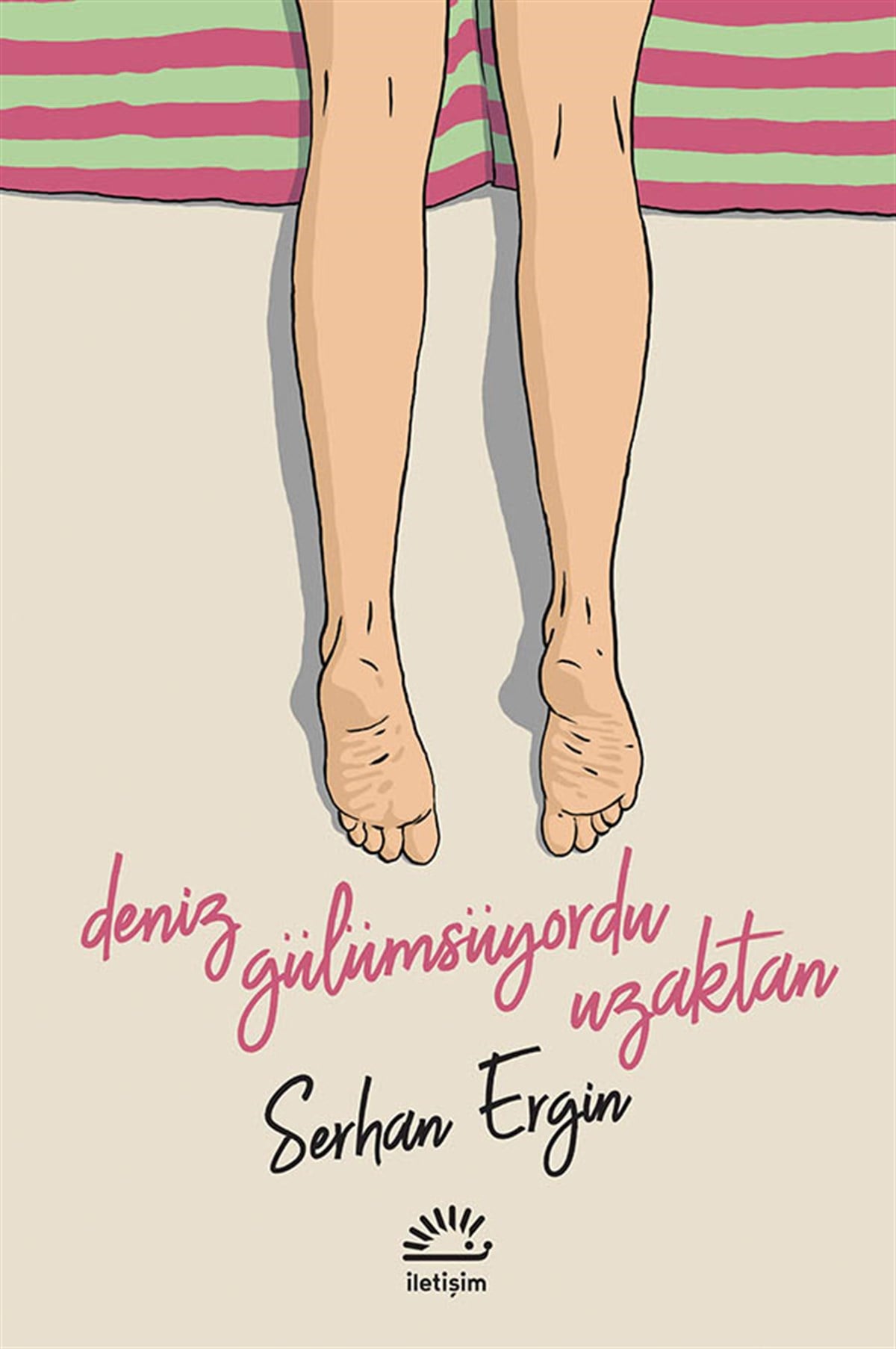 Deniz Gülümsüyordu Uzaktan