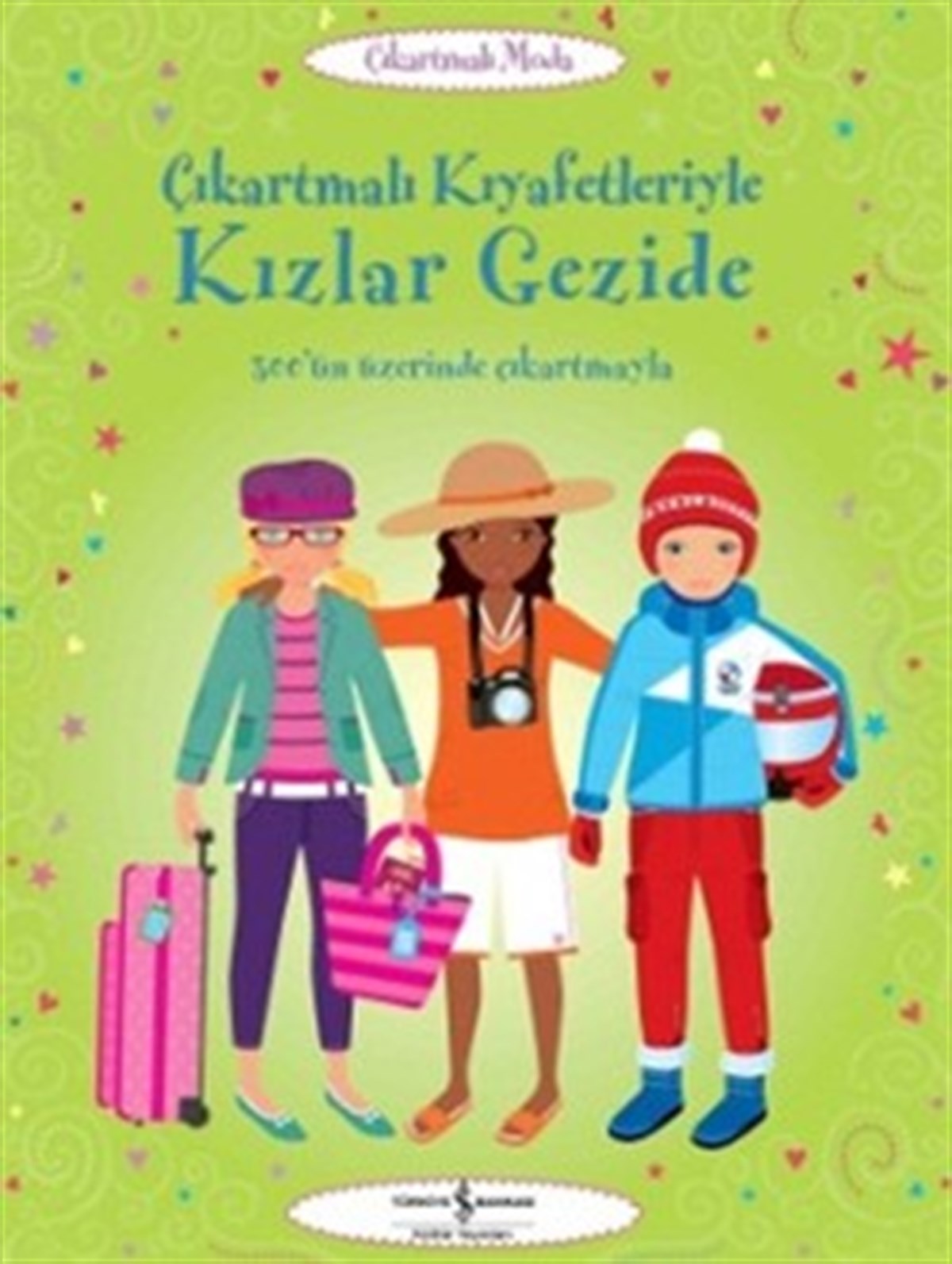 Çıkartmalı Kıyafetleriyle Kızlar Gezide