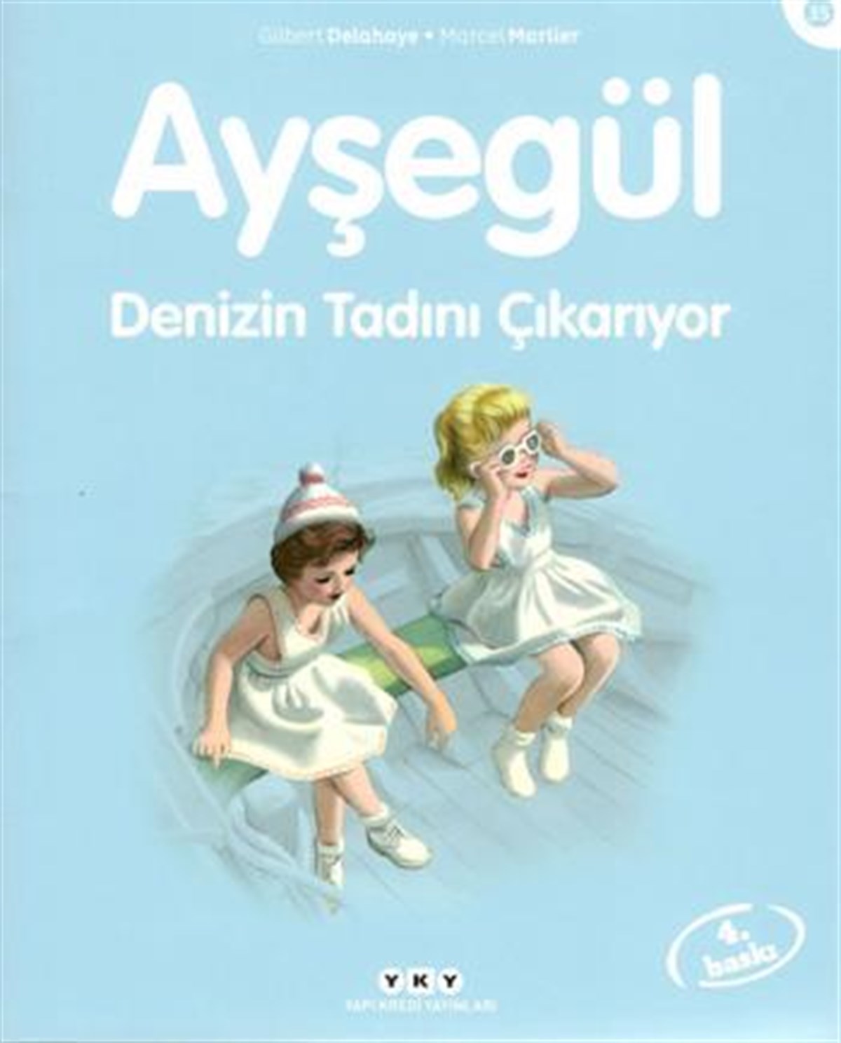 Ayşegül  Denizin Tadını Çıkarıyor