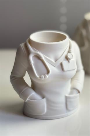 DOKTOR KALEMLİK KADIN