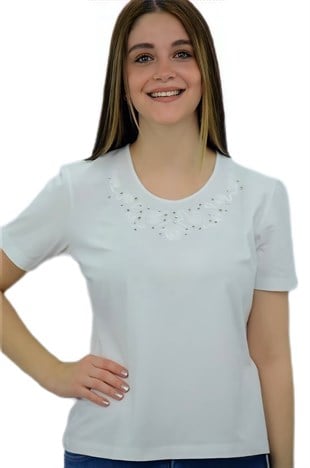 Yakası Taşlı T-Shirt