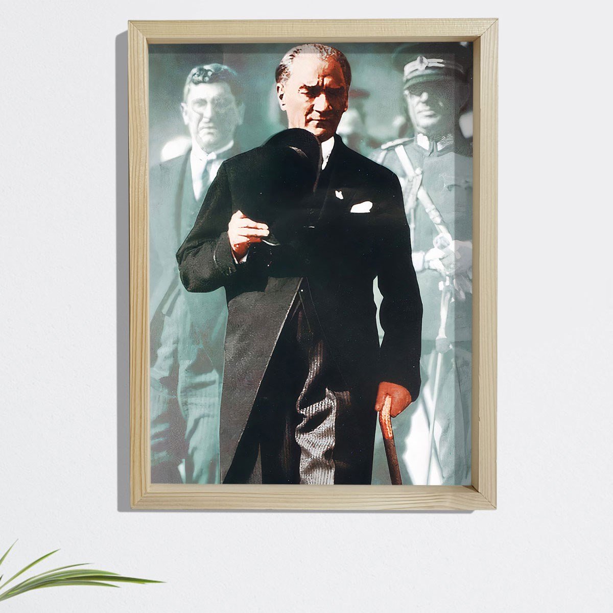 Dekor Loft Çam Ağacı Çerçeveli Atatürk Tablo 33x44 cm
