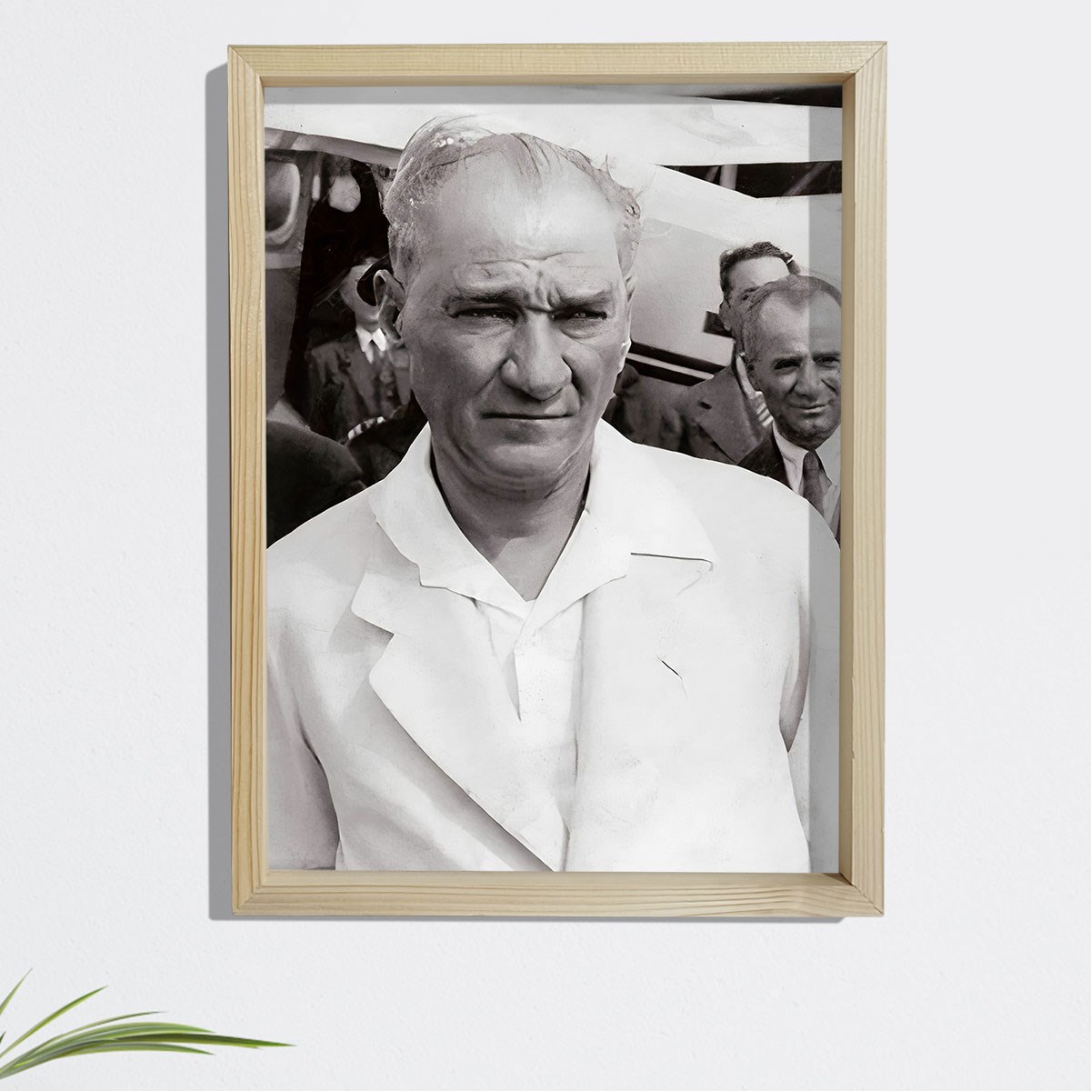 Dekor Loft Çam Ağacı Çerçeveli Atatürk Tablo 33x44 cm